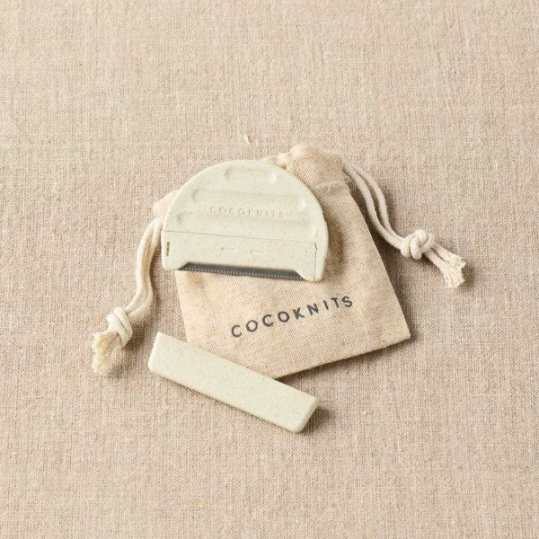 Cocoknits - Fuzz Off Comb